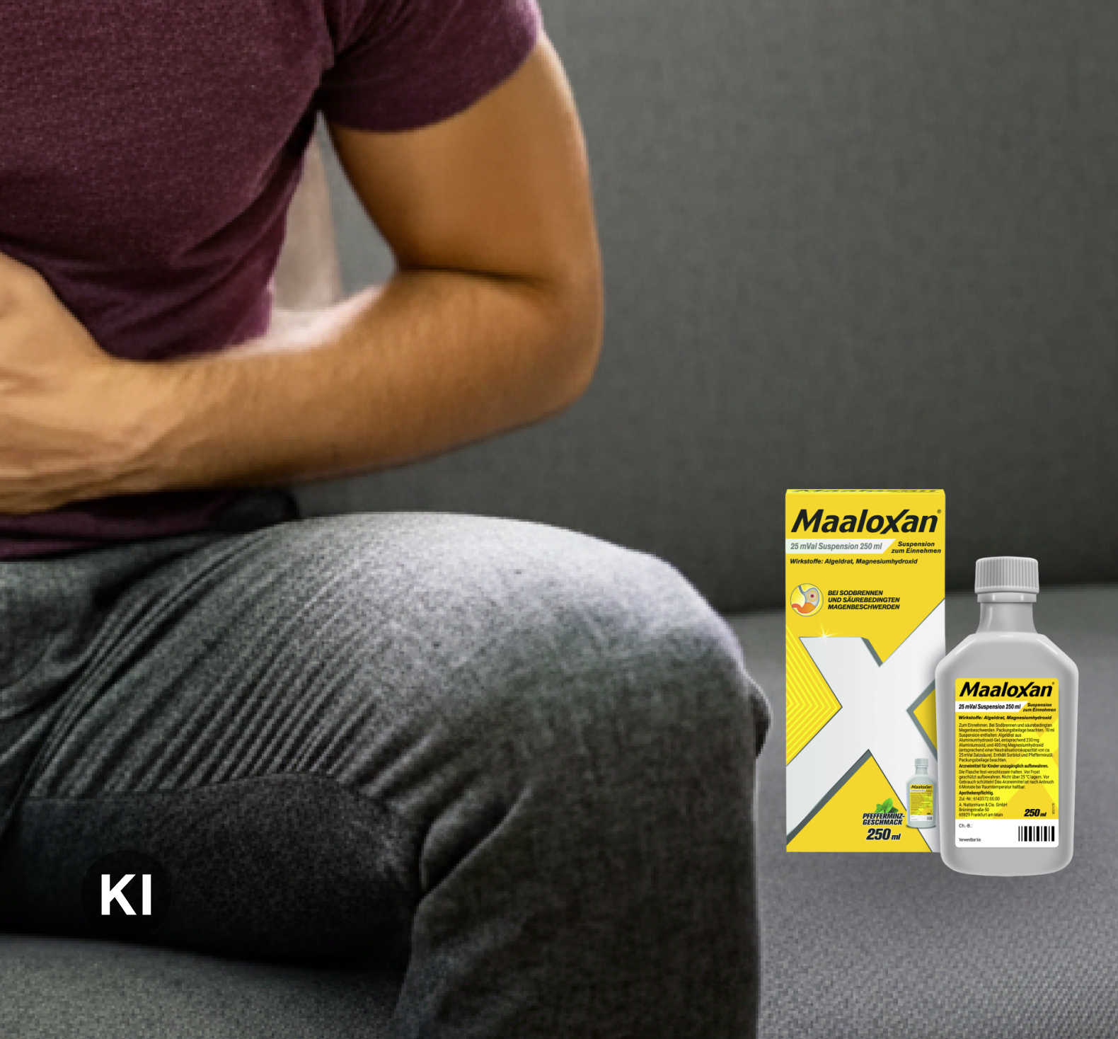 Person sitzt mit einer Hand auf dem Bauch auf einem Sofa; daneben Maaloxan® Suspension – 250 ml Flasche – Minze
